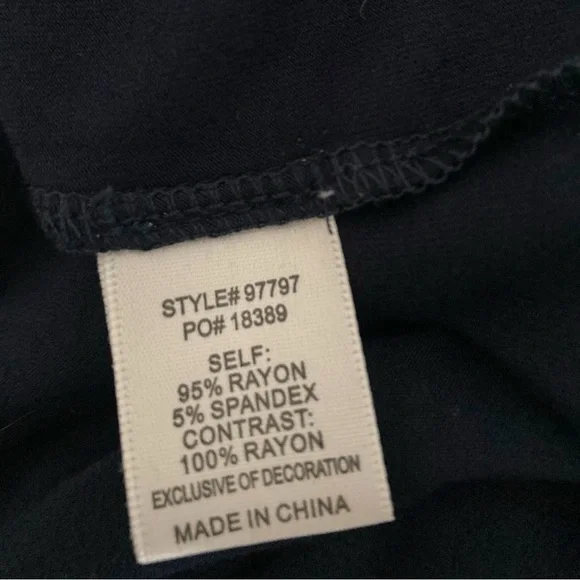 Skies Are Blue Sylvie Floral Embroidered Faux Wrap Knit Dress Womens Size S - Picture 11 of 11